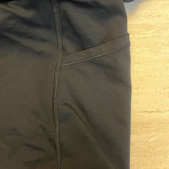 Lululemon Final Lap Black Skirt Skort Size 12 - Picture 9 of 11